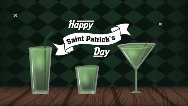 Glücklicher Heiliger Patricks Day Schriftzug in Schleife mit Cocktails Drinks — Stockvideo