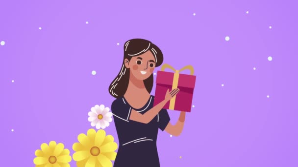Gelukkige vrouwen dagkaart met vrouw tillen geschenk en bloemen — Stockvideo