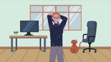 Erkek işçi, iş yerinde mola verdi.