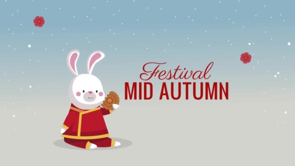 Mid autumn lettering animation with rabbit eating mooncake — Stock Video