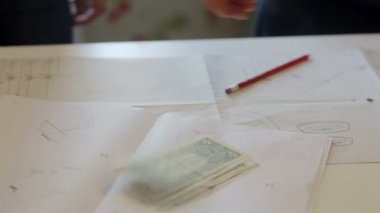 İşçilerin emek için müşteri öder