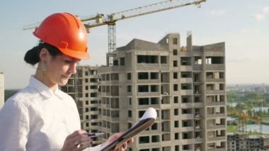 Mimar Proje inşaat alanı üzerinde seyir