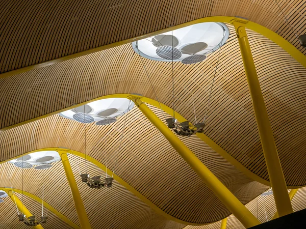 Gable construkton, Havaalanı