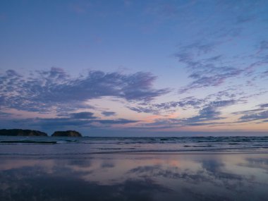 Sahilde güzel gün batımı