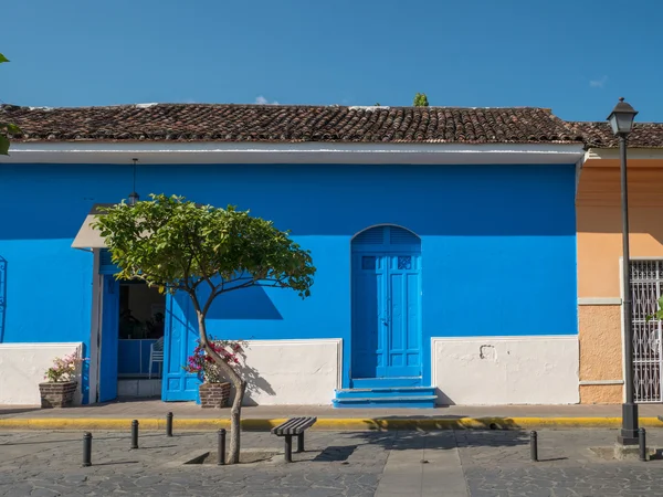 Eingangstür in Granada — Stockfoto