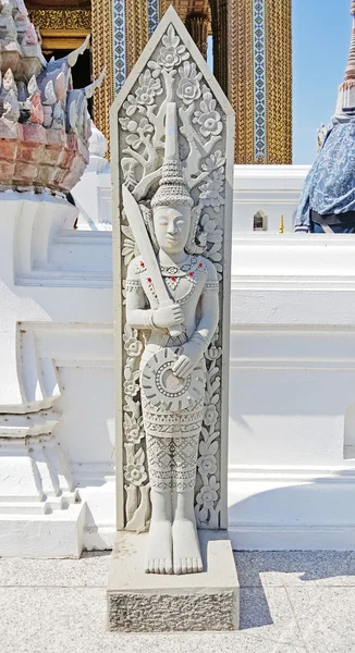 Estatua de piedra Angel Guardian en Wat Phrabuddhabat, Saraburi, Tailandia — Foto de Stock