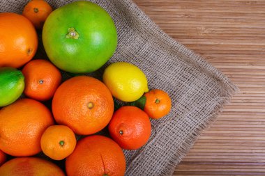 Makro görevden narenciye Höyük