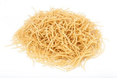 Makarna izole bir beyaz arka plan yakın çekim makro üzerine