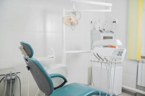 Moderne Zahnarztpraxis Mit Medizinischen Geräten Krankenhaus — Stockfoto