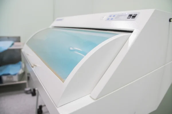 Urządzenia anty-bakteryjnych sterylizator maszyny w oddziale chirurgicznym szpitala — Zdjęcie stockowe
