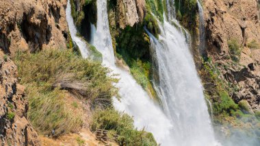 Türkiye 'de büyük şelale Antalya