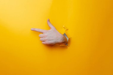 El gösterimi Yırtık Sarı Kağıt, İndeks Parmak Biçimlendirme Yönsel Hareket, Hareket Önerisi