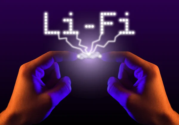 Dos manos encendiendo chispas de Li-Fi —  Fotos de Stock