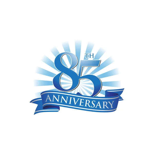 85. Jahrestag Band-Logo mit blauen Lichtstrahlen — Stockvektor