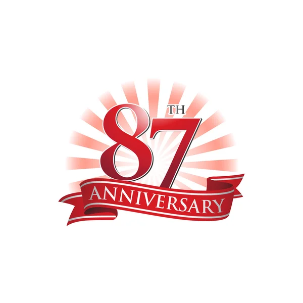 Logo du ruban 87e anniversaire avec des rayons rouges de lumière — Image vectorielle