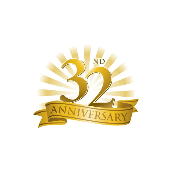 Logotipo de cinta de aniversario 32 con rayos dorados de luz — Vector de stock