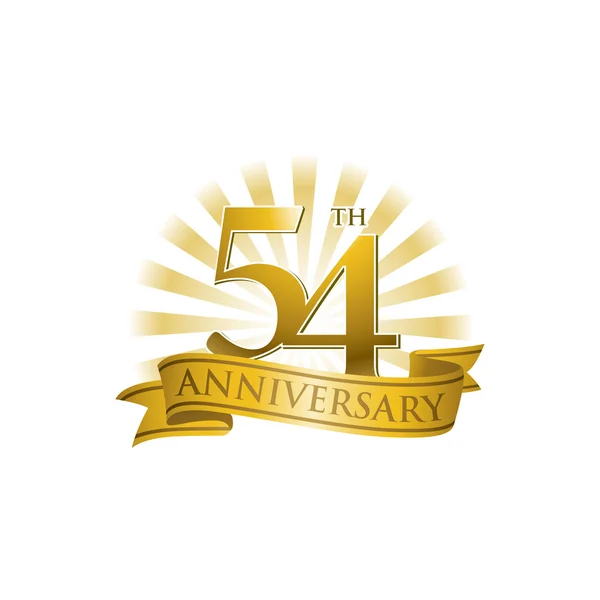 Cinta logo 54 aniversario con rayos dorados de luz — Vector de stock