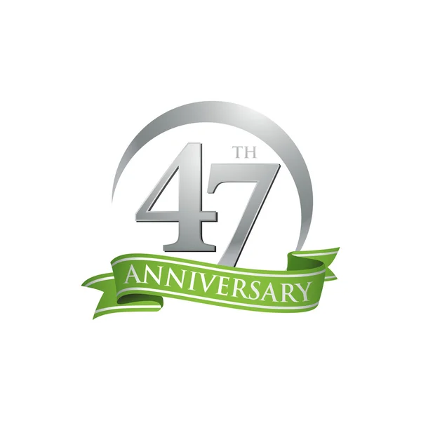 제 47 주년 기념 반지 로고 녹색 리본 — 스톡 벡터