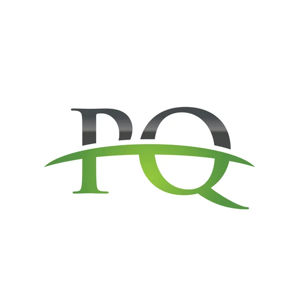 Первоначальная буква PQ зеленый логотип swoosh логотип — стоковый вектор