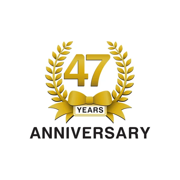 47 周年記念ゴールデン花輪ロゴ — ストックベクタ