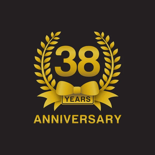 38e verjaardagslogo gouden krans zwarte achtergrond — Stockvector