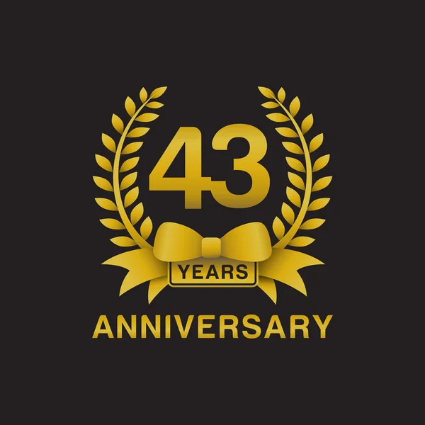 43e anniversaire couronne dorée logo fond noir — Image vectorielle