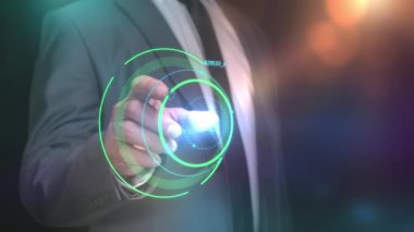 Artırılmış gerçeklikte bilgi grafikleriyle çalışmanın yakın plan görüntüsü.