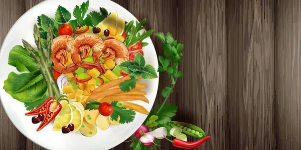 Salat mit Garnelen, Gemüse und Pommes. — Stockfoto