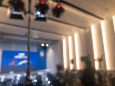 Seminer odasında bulanık video kamera