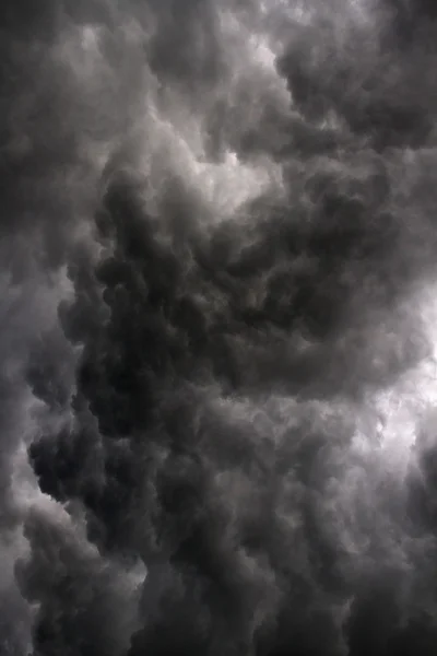 Tempête majestueuse sur la route d'Odessa à Kie — Photo