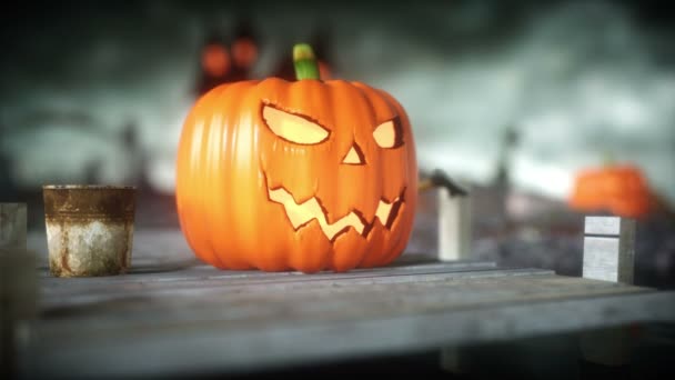 Calabaza de Halloween en un cementerio espeluznante. Noche de terror. Concepto de Hallowenn. animación realista — Vídeo de stock