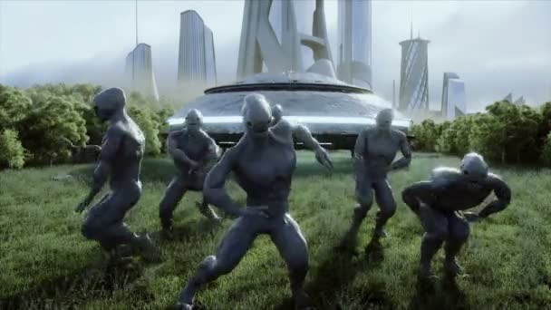 Legrační mimozemšťané tančící na louce poblíž vesmírné lodi UFO. Realistická animace 4k. — Stock video