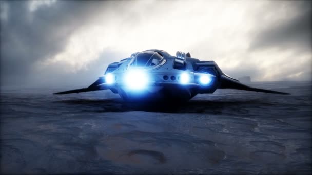 Futuristic ship landing in apocalyptic desert. Realistic 4k animation. — Stock Video