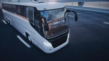 Otobanda 3D model turistik yolcu otobüsü. Çok hızlı sürüyorsun. Turizm konsepti. Gerçekçi 4k animasyonu.