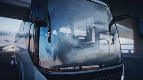 3D модель туристического пассажирского автобуса на шоссе. Очень быстрое вождение. Концепция туризма. Реалистичная анимация 4k. — стоковое видео