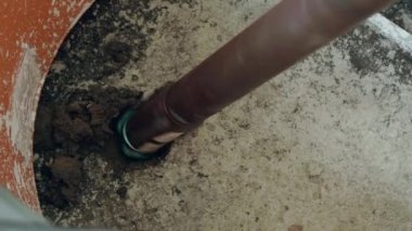 sıkıcı yere makine matkap. görüntüleri kara büyü kamera