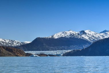 Viedma Buzulu ve aynı isimli göl, Buzul Ulusal Parkı, Patagonya, Arjantin