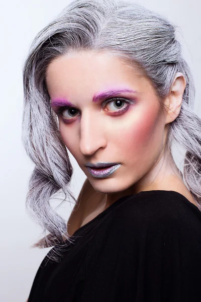 Chica con el pelo blanco — Foto de Stock