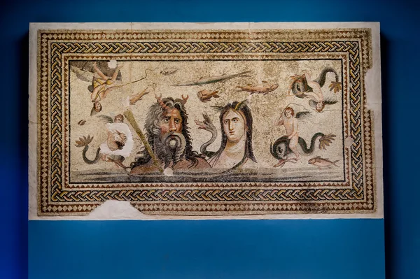 Oceanus och Tethys i zeugma mozaic museum — Stockfoto