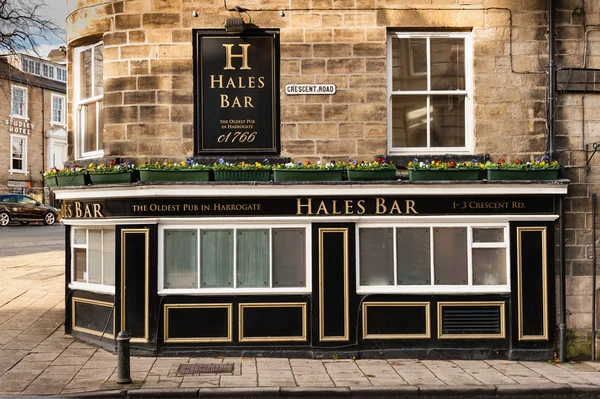 Außenansicht der Hales Bar Pub — Stockfoto
