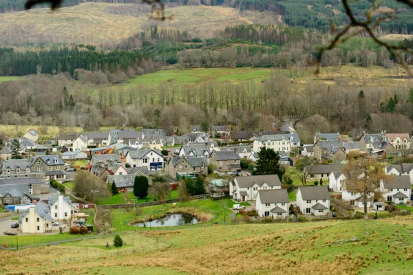 Pintoresca vista del pueblo de Killin — Foto de Stock