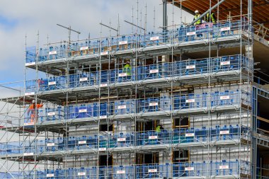 Glasgow konut geliştirme sitesi kullanılan iskele sistemi