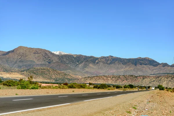 Vista das Montanhas do Atlas Médio — Fotografia de Stock