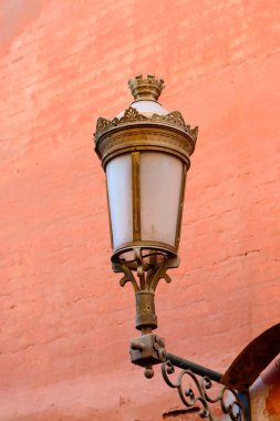 A decorative street lamp clipart