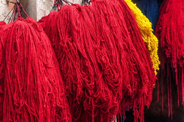 Bundles of dyed wool — Stock Photo, Image