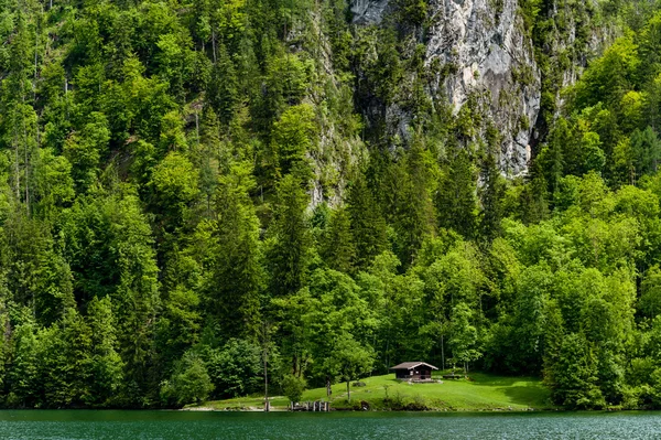 Chalet på packar ihop av Königssee — Stockfoto