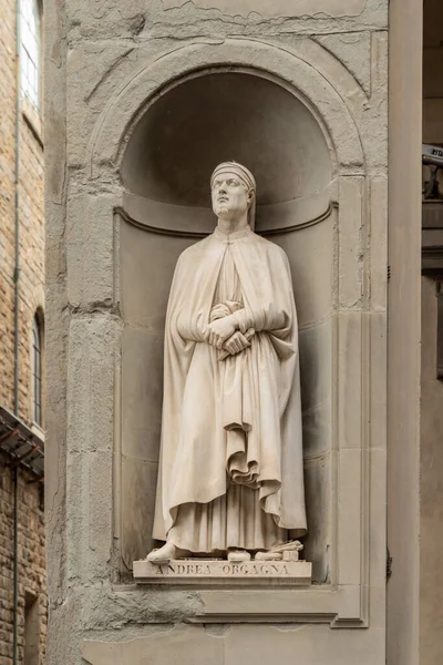 Statue Von Andrea Obagna Vor Der Kolonnade Der Uffizien Florenz Stockfoto