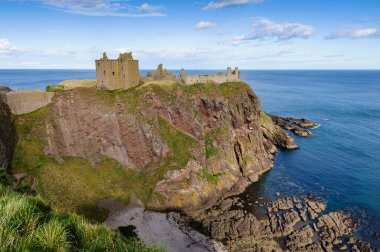 Stonehaven yakınlarındaki Dunnottar Kalesi