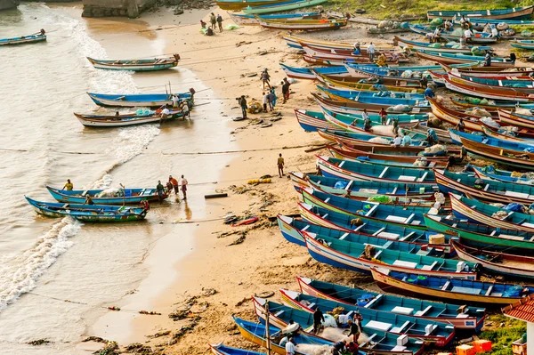 Barcos de pesca atracados — Fotografia de Stock