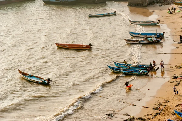 Barcos de pesca atracados — Fotografia de Stock